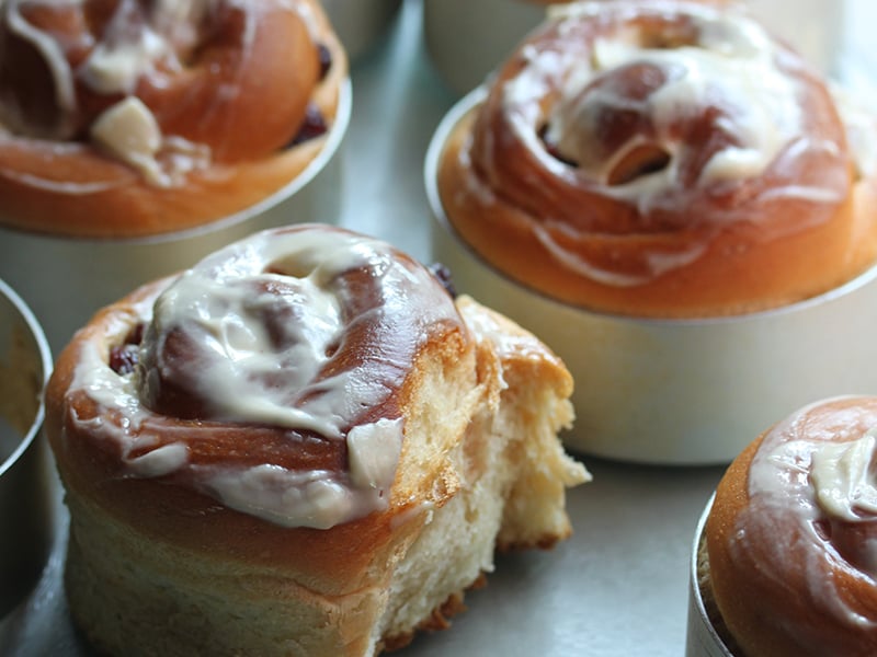 Cinnamon Roll Cake in a Mug - small-1